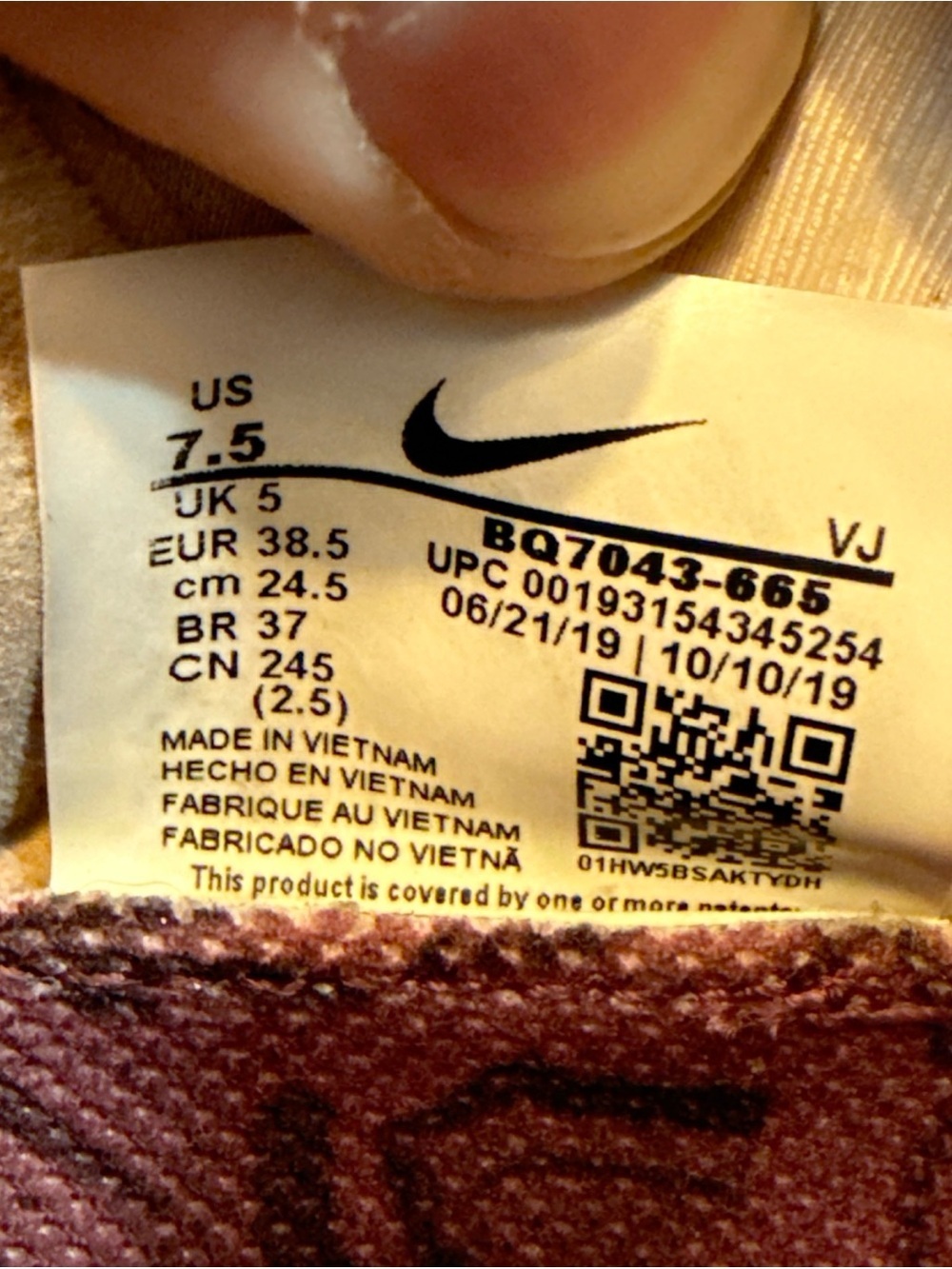 Nike Women's Slip-On Athletic Shoes in Beige and Burgundy - Picture 11 of 14